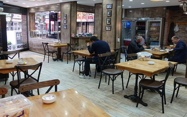 Türkiyədə kafe və restoranlarda iş saatı məhdudiyyəti götürüldü