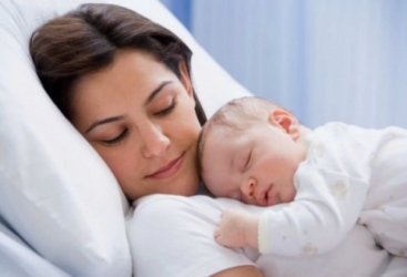 1 yaşına qədər ana südü ilə qidalanan körpələrin sayı açıqlandı - Azərbaycanda   