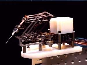Miniatür robot-cərrah hazırlanıb