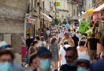 Fransada COVID-19 ilə bağlı vəziyyətin gərginləşəcəyi ehtimal olunur