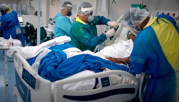 Fransada son sutkada koronavirusdan 235,  Braziliyada isə 513 nəfər ölüb