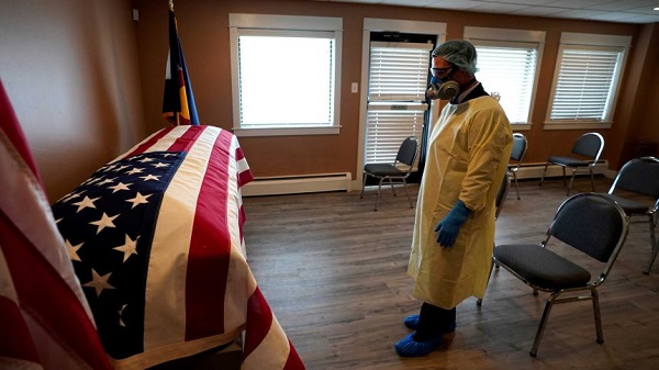 ABŞ-da son sutkada 1488 nəfər COVID-19-dan vəfat edib