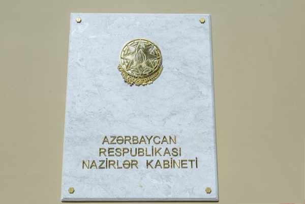 COVID-19-a yoluxma hallarının artması ilə əlaqədar olaraq bir sıra qadağalar tətbiq edilib