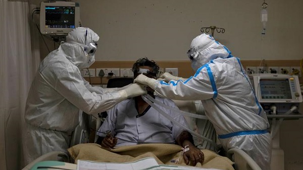 Son gündə Pakistanda koronavirusa 2 128 adam yoluxub