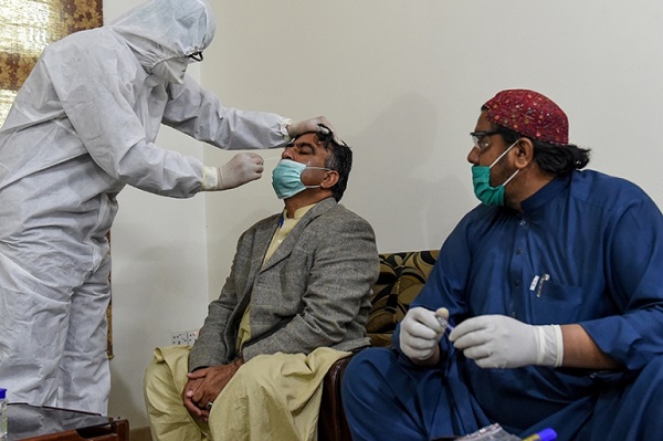 Son sutkada Pakistanda koronavirusdan 319 nəfər dünyasını dəyişib