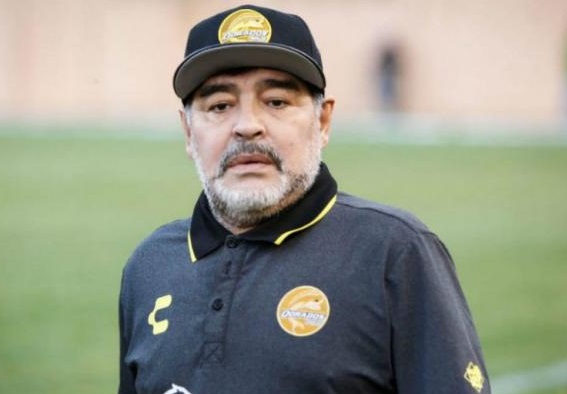 Maradona vəfat etdi