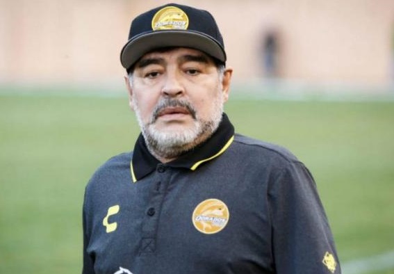 Maradona vəfat etdi