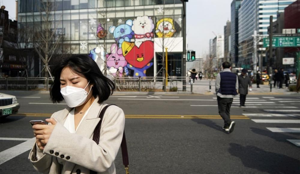 Cənubi Koreyada qoruyucu maskaların taxılmaması və səhv taxılmasına görə cərimələr tətbiq olunub
