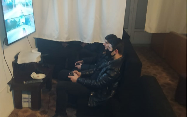 Naftalanda karantin qaydalarını pozan oyun zalı aşkarlandı