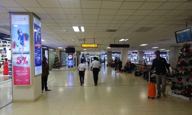 İndoneziya sərhədlərini xarici ölkə vətəndaşları üçün bağladı