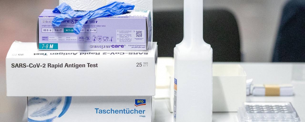 Avstriyada təhsil işçiləri üçün koronavirusla bağlı kütləvi testlərə start verilib