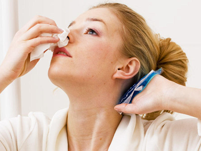 Burun qanaxmasını 5 dəqiqədə dayandıran ÜSULLAR