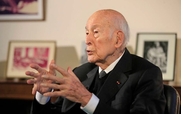 Fransanın sabiq prezidenti koronavirusdan öldü