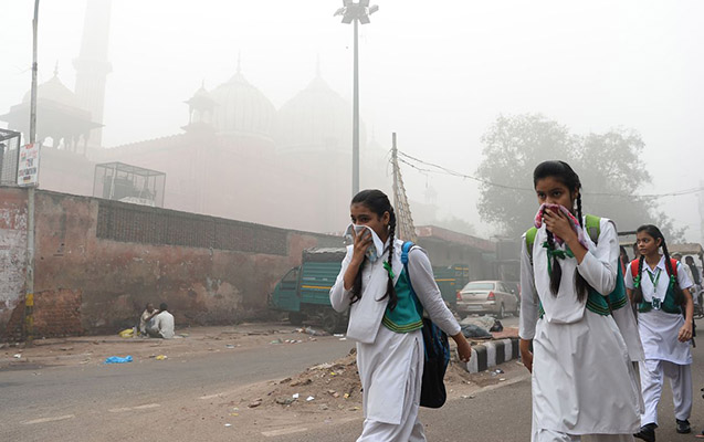 Bir ilə çirkli havadan 1,6 milyon insan ölüb - Hindistanda