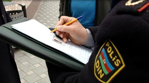 Həftəsonu karantini pozaraq cərimələnən şəxslərin sayı açıqlandı