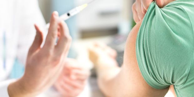 Vaksinasiya bizim süni yolla immunitet əmələ gətirməyimizə xidmət edən tətbiqdir