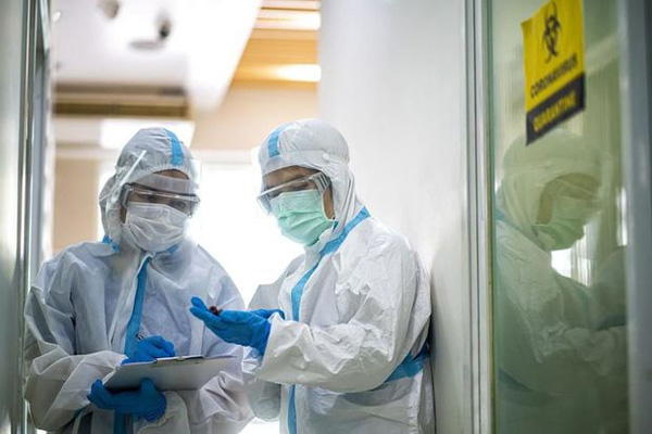 Dünyada koronavirusdan ölən tibb bacılarının sayı açıqlandı