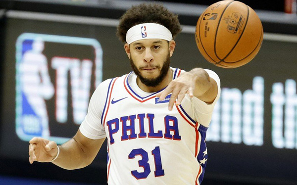Basketbolçu oyun vaxtı koronavirusa yoluxduğunu öyrənib