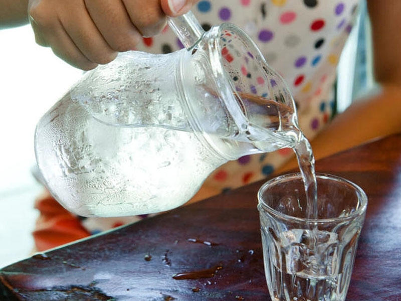 Qaynadılmış su içməyin ZƏRƏRLƏRİ