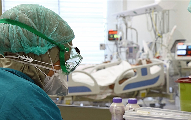 Türkiyədə yoluxma və ölüm kəskin azaldı