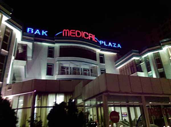 “Baku Medical Plaza”da yanğın olub  