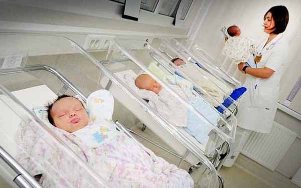 Azərbaycan doğum səviyyəsinə görə Qafqazda liderdir