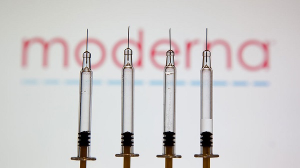 “Moderna”nın ampulada vaksin dozalarını artırmaq təklifi təsdiqlənib