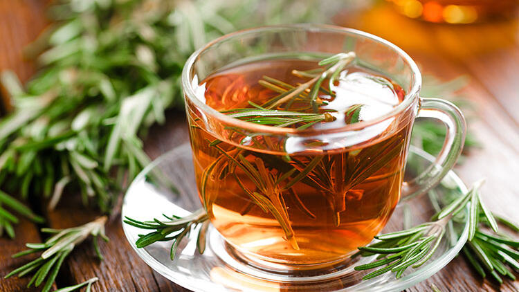 Tərkibində iltihab və mikrob əleyhinə antioksidantlar olan - Rozmarinli çay