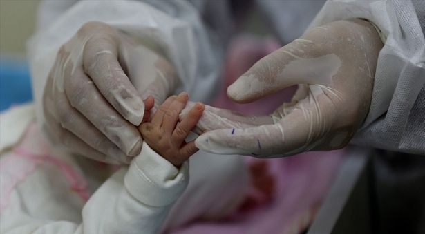 COVID-19 anticisimləri anadan körpəyə ötürülür– TƏDQİQAT