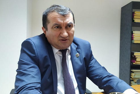 Tanınmış vəkil koronavirusa yoluxub