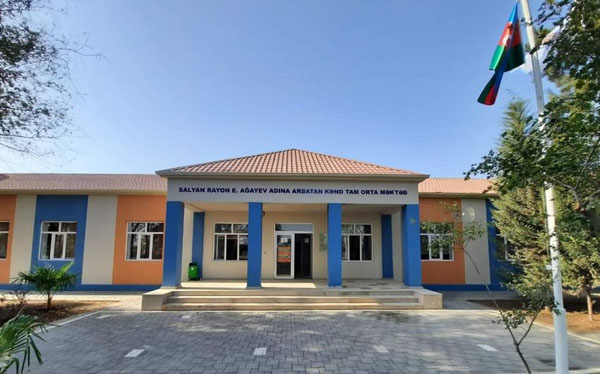 Salyanda bir sinif distant təhsilə keçdi  