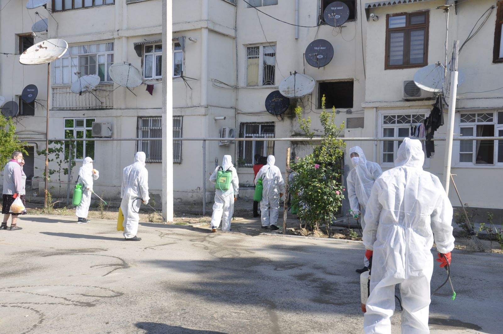 İctimai yerdə saxlanılan koronavirus xəstəsinə cinayət işi açıldı