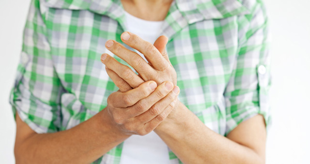 Əl və ya ayaqlarda tez-tez uyuşma bu xəstəliklərin əlaməti ola bilər