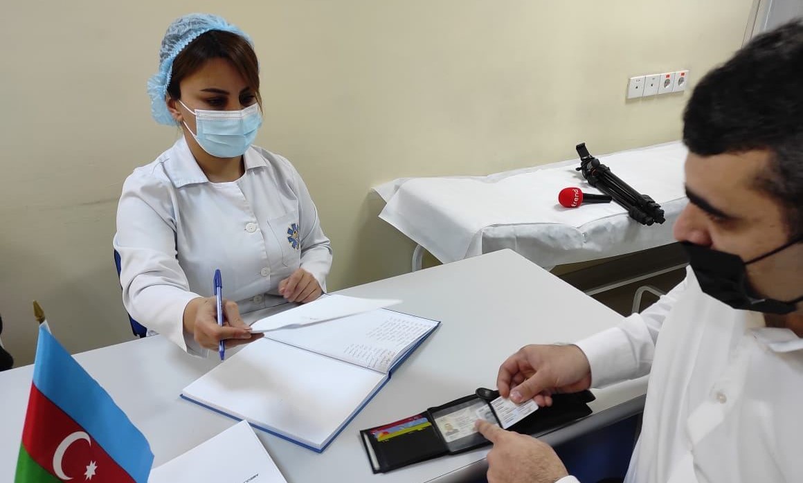 300-dən artıq FHN əməkdaşı vaksinasiya olundu  