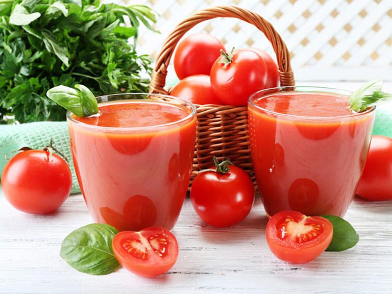 Qan təzyiqini aşağı salan içki - Pomidor suyu