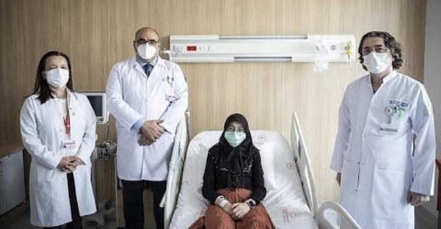 Türkiyədə bir ilk: Kistik fibroz diaqnozu qoyulmuş 15 yaşlı qıza ağciyər nəql edildi
