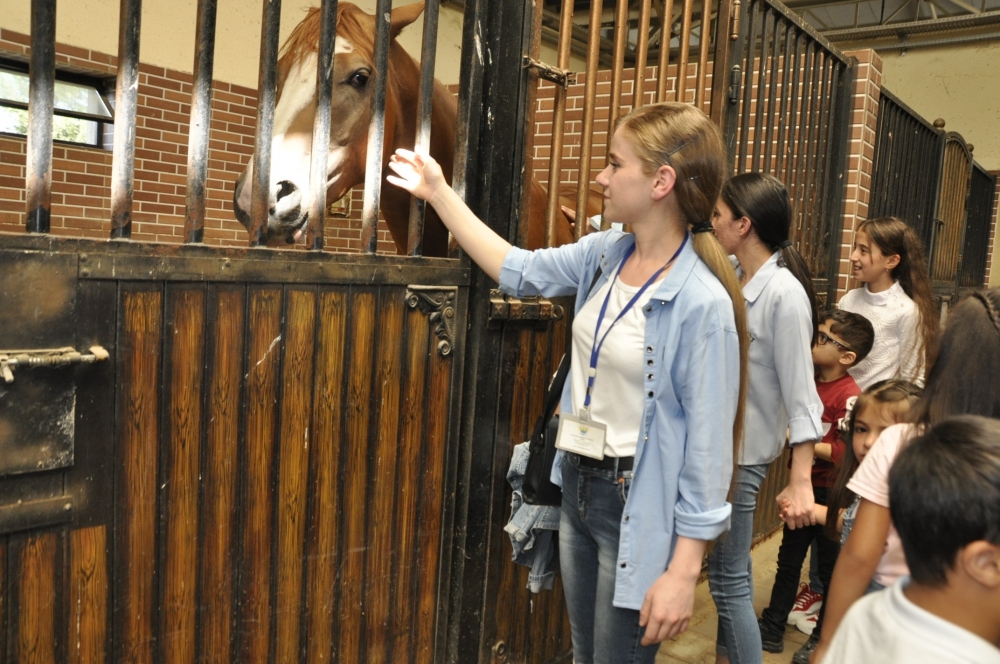 Bu mərkəzi xüsusi qayğıya ehtiyacı olan uşaqlara xidmət edir