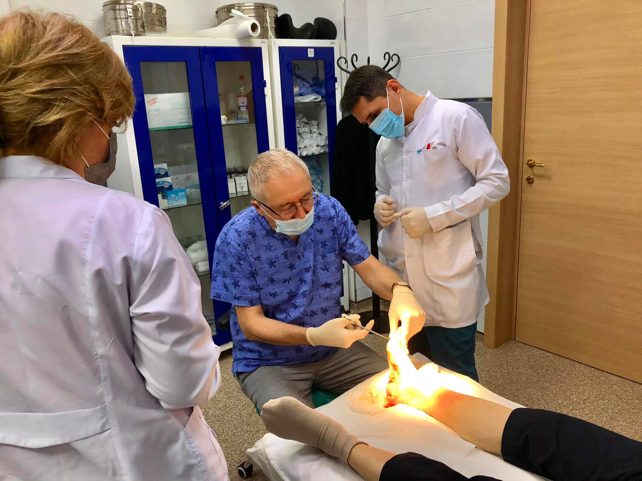 Diabetik pəncə sindromu ilə qarşılaşan xəstə əməliyyatla sağlamlığına qovuşub