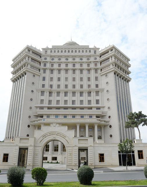  Tədris Cərrahiyyə Klinikası müharibə günlərində... - Sağaldan döyüşçülər        