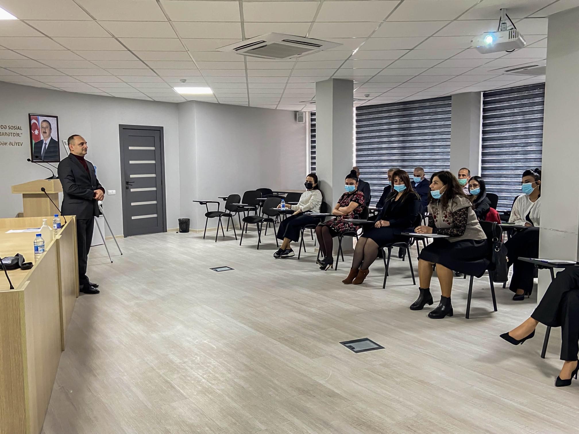 “Stressin idarə edilməsi” mövzusunda təlim keçirilib