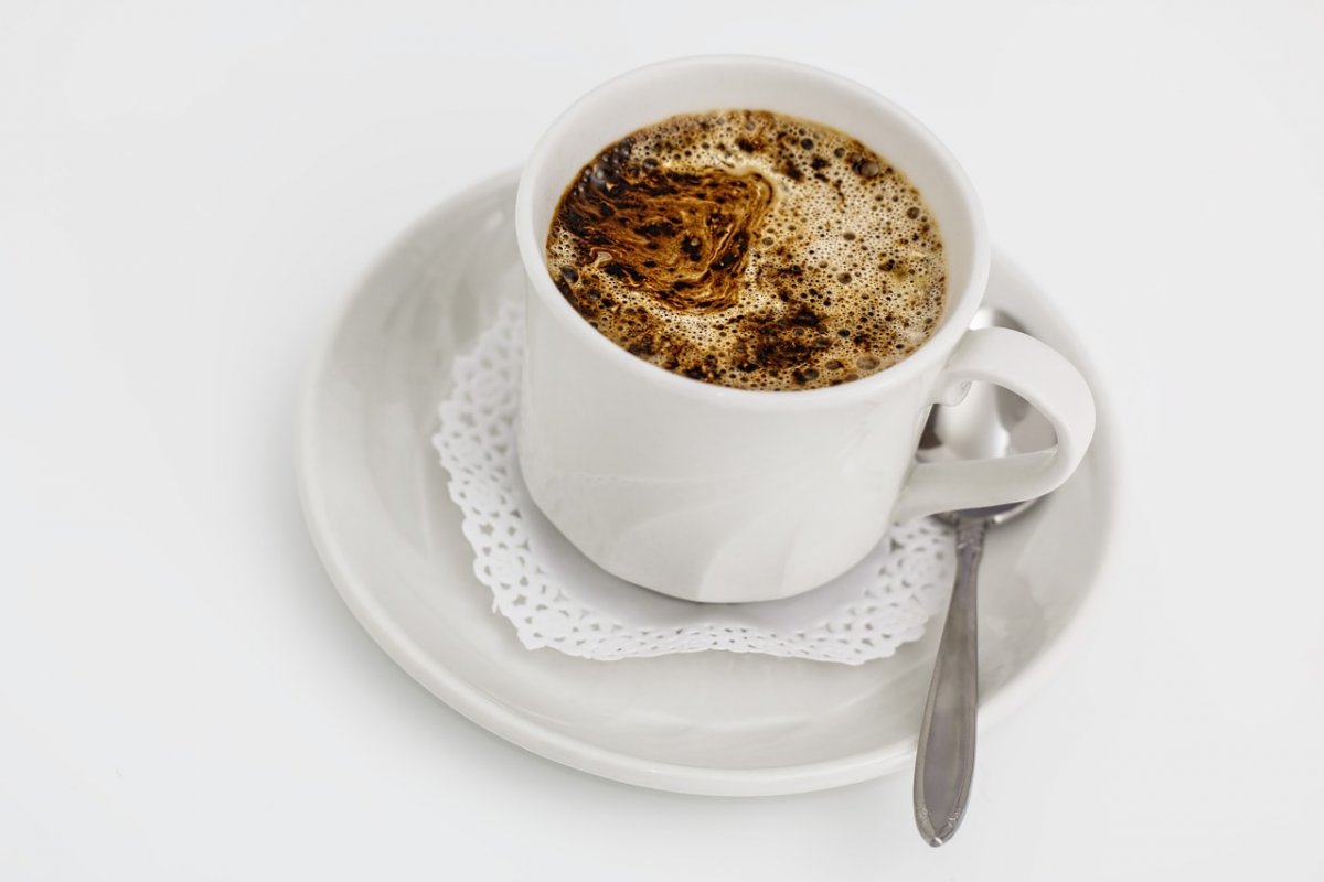 Alimlərdən XƏBƏRDARLIQ: çay və qəhvə xərçəngə səbəb ola bilər