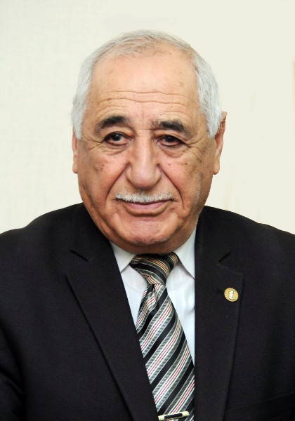 Prezident İlham Əliyev mikrobioloq alimi təltif edib