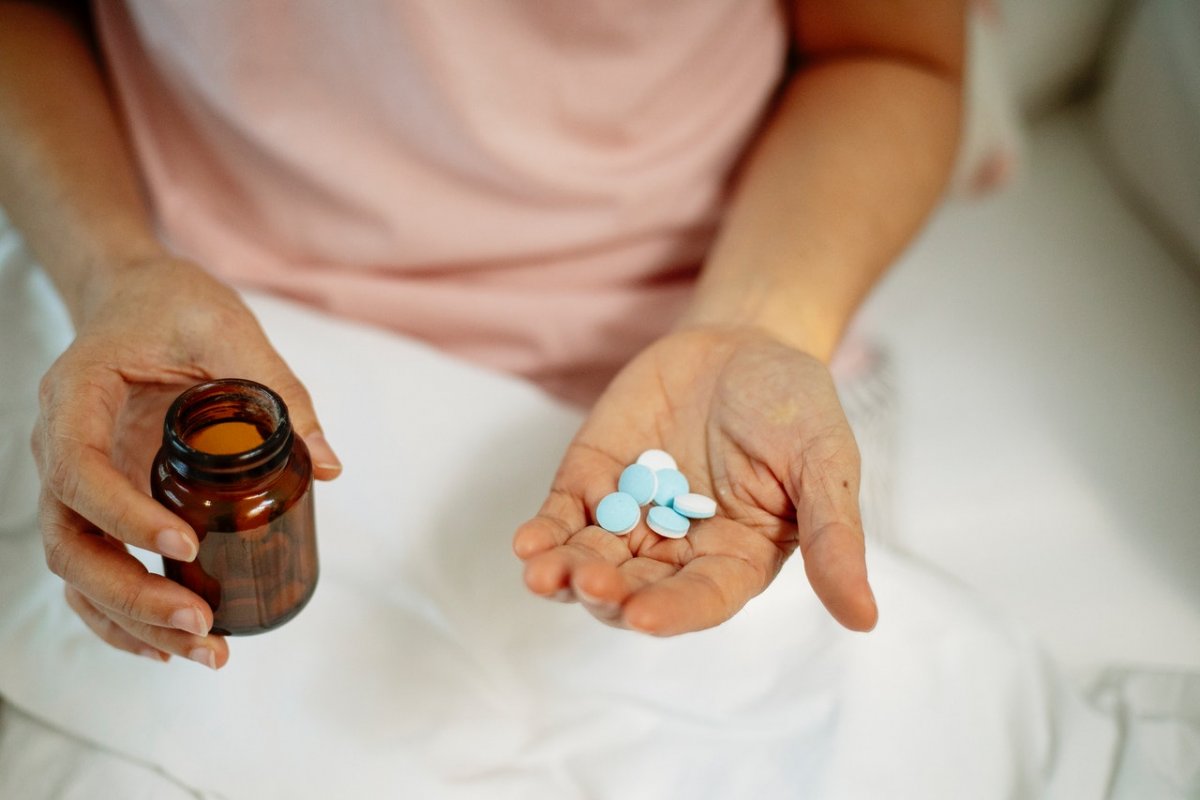 Dərman təhlükəsi: parasetamol və ibuprofeni birlikdə qəbul etmək olarmı?