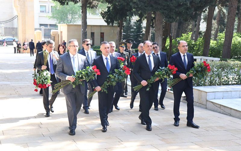 Tibbi ictimaiyyətin nümayəndələri akademik Zərifə Əliyevanın xatirəsini ehtiramla yad ediblər