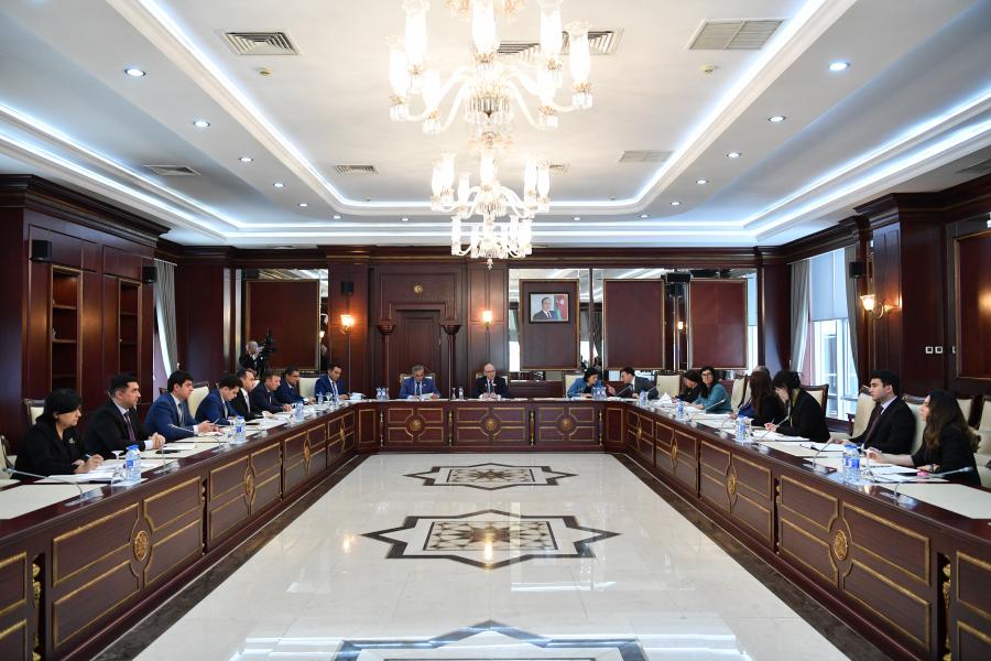 Milli Məclisin Səhiyyə komitəsinin iclası keçirilib