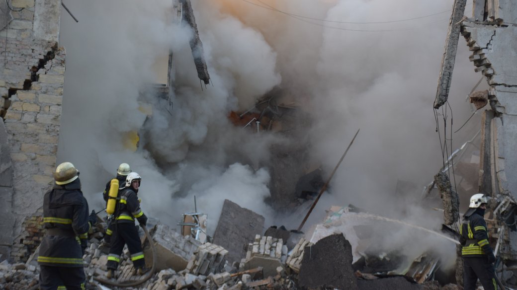 Rusiya Odessaya raket zərbəsi endirib, 17 nəfər ölüb