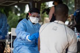 ÜST Ebola virusuna qarşı 2 preparat tövsiyə edir
