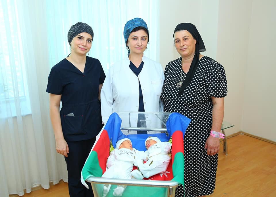 Respublika Perinatal Mərkəzdə Vətən müharibəsi şəhidinin əkiz bacı-qardaşı dünyaya gəlib