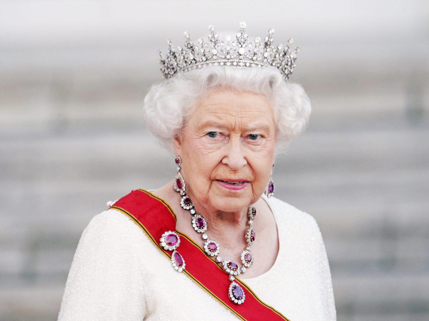 Böyük Britaniya Kraliçası II Elizabet vəfat edib