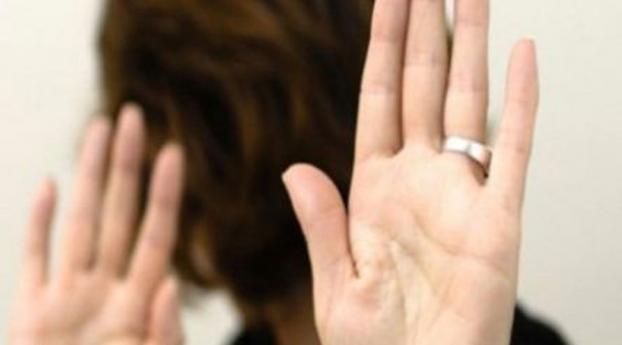 27 yaşlı qadın əri tərəfindən döyülərək öldürülüb